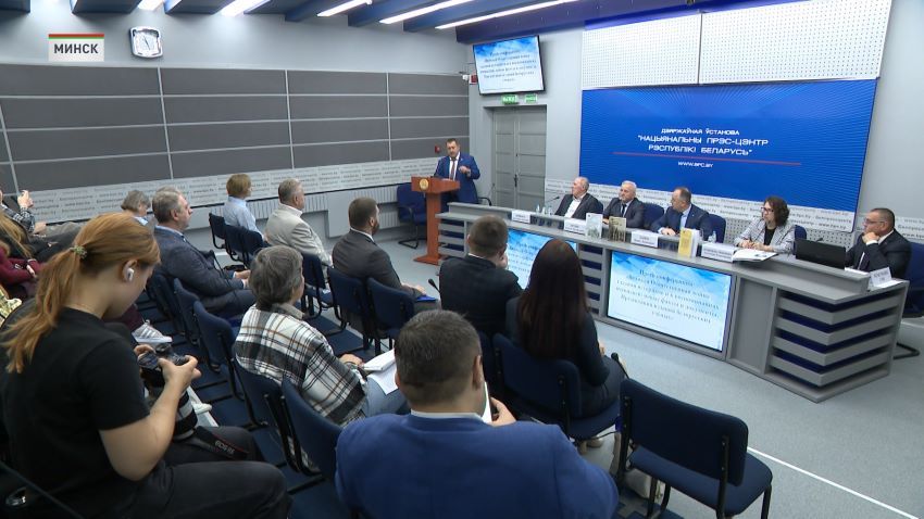 Институт истории НАН презентовал шестой том «Народной летописи» войны