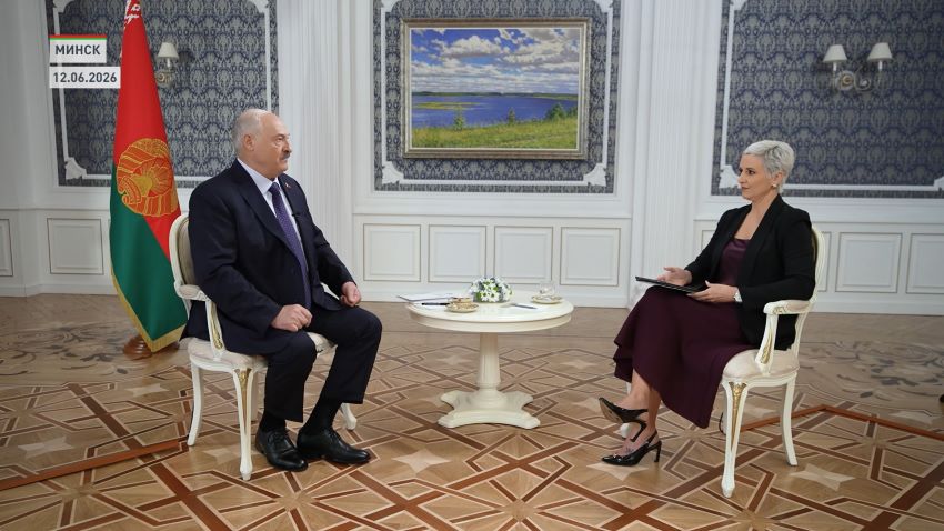 Лукашенко: конфликт в Украине можно решить только за столом переговоров