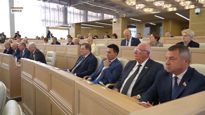 Начала работу пятая сессия Совета Республики VIII созыва