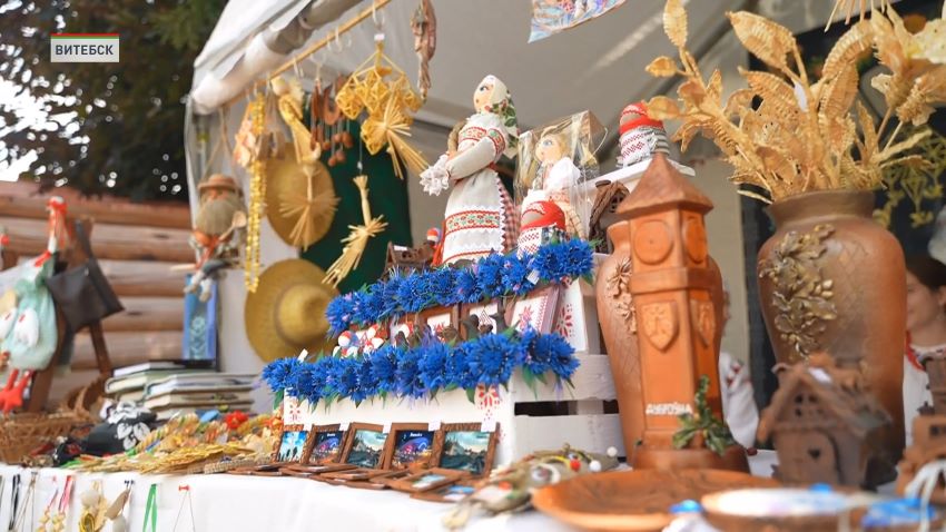 Две именные звезды открыли на Площади лауреатов на «Славянском базаре»