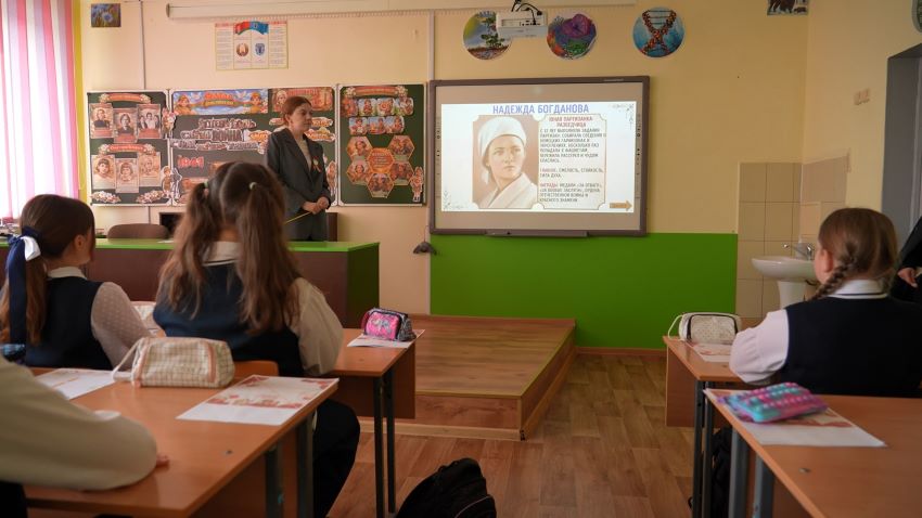 Министерство образования определило тему первого урока в новом учебном году