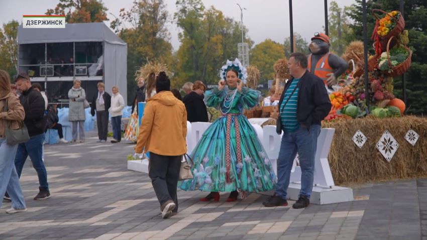 Минская область с размахом встречает «Дожинки» в Дзержинске