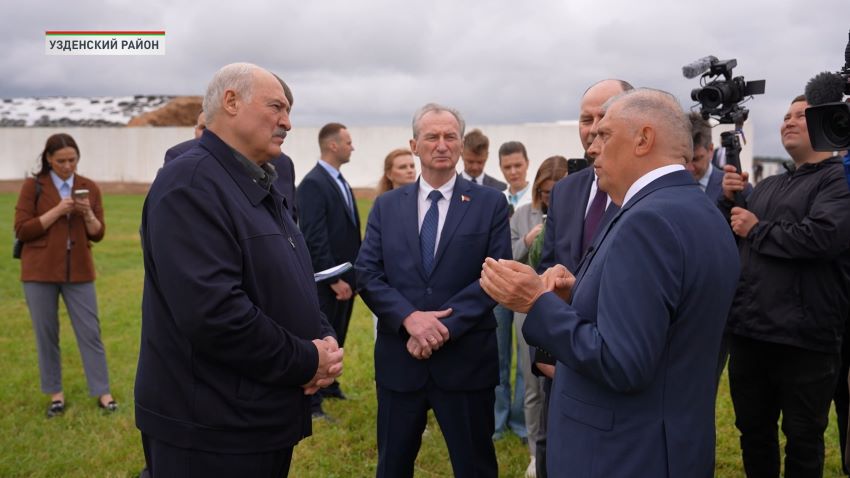 Лукашенко ознакомился с развитием племенного животноводства в Узденском районе