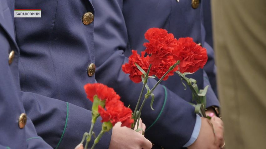  Беларусь 19 мая вспоминает подвиг военных летчиков Андрея Ничипорчика и Никиты Куконенко
