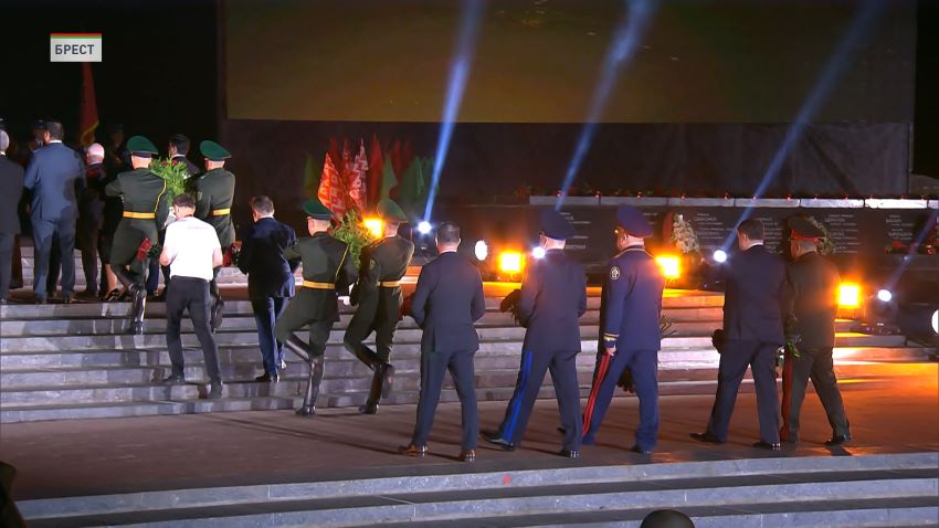«85 лет подвигу»! В Брестской крепости встретили 85-ю годовщину начала ВОВ