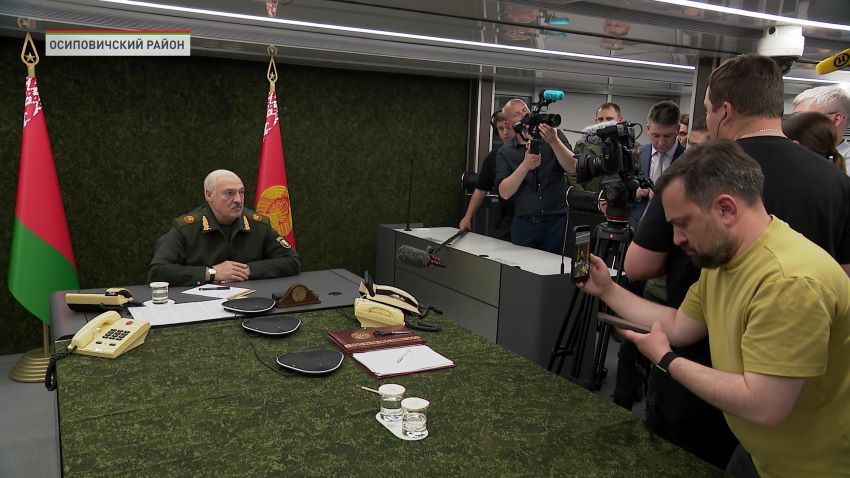 «Мы ни с кем воевать не собираемся». Лукашенко рассказал об истинном смысле совместных учений с Россией