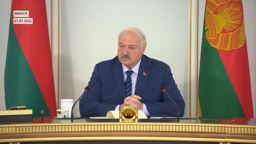 «Взяли – верните!» Лукашенко потребовал от аграриев погасить долги за топливо из госрезерва