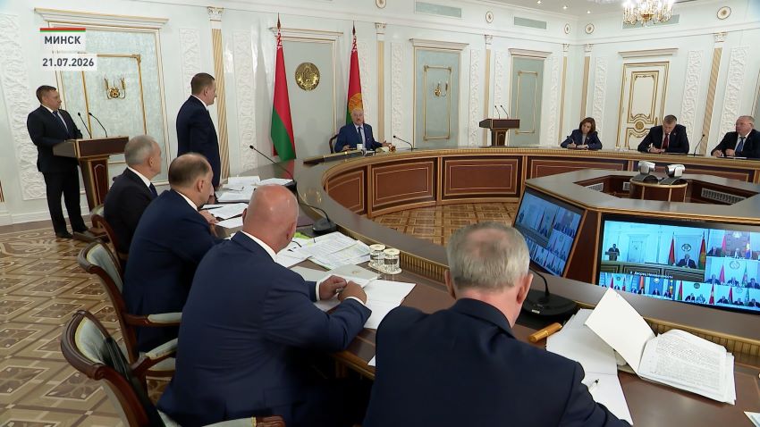 «Взяли – верните!» Лукашенко потребовал от аграриев погасить долги за топливо из госрезерва