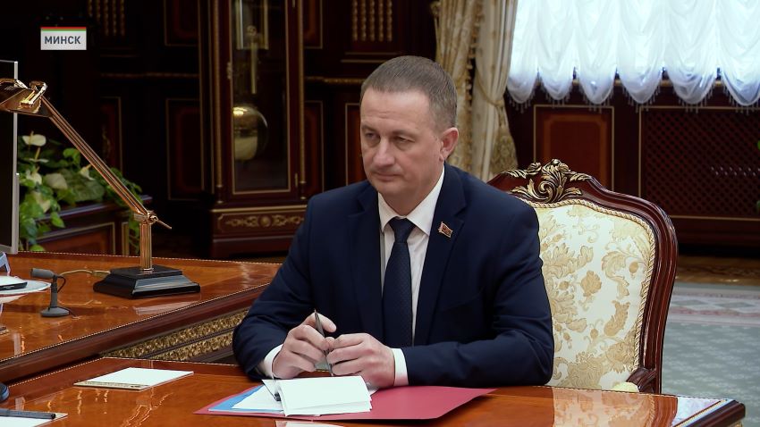 Промышленность, сельское хозяйство, внешний контур – Лукашенко заслушал доклад Турчина