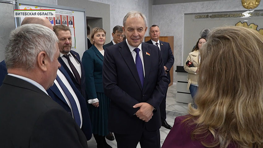 Игорь Сергеенко посетил участок для голосования в Докшицах