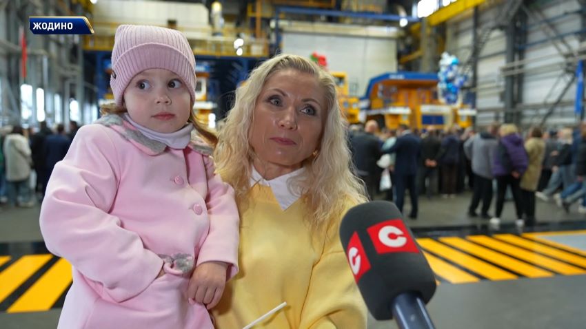 Награждение лучших сотрудников, экскурсии и выставка техники: День открытых дверей провели на БЕЛАЗе