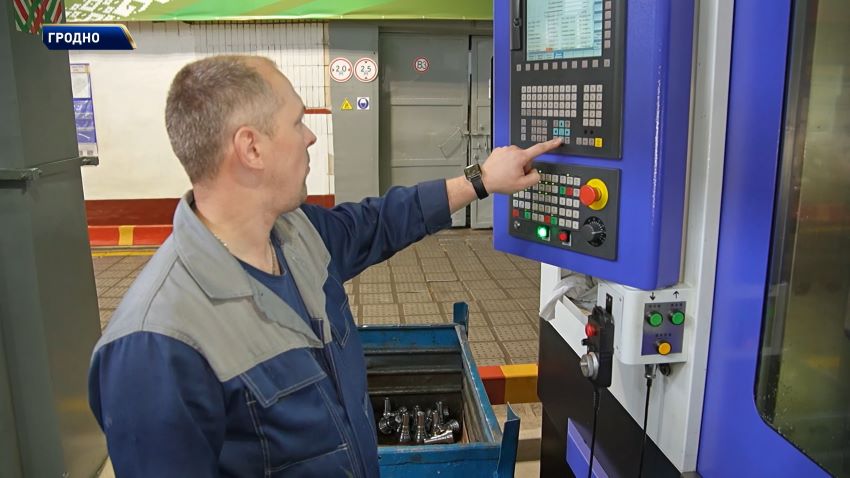 Около 200 тысяч белорусских машиностроителей готовятся отметить свой профессиональный праздник