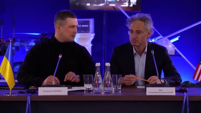 В Украине продолжаются протесты против отставки Федорова с поста главы Минобороны страны