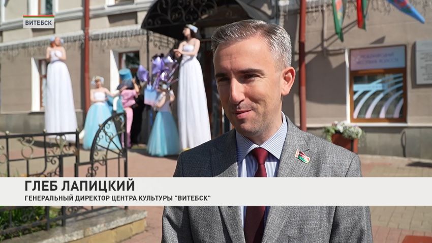 Бронзовая валошка с микрофоном: новый символ «Славянского базара» появился в Витебске