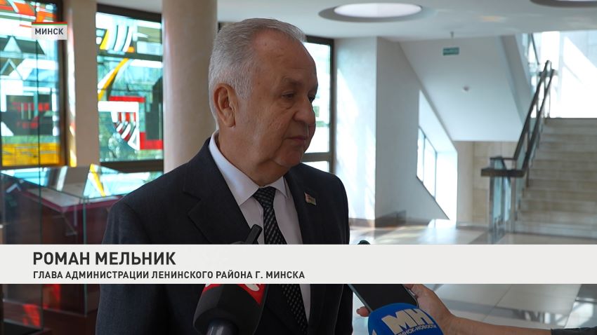 Для тушения пожара на ул. Ленина в Минске задействовали 20 спецмашин
