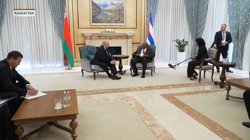 Лукашенко призвал воплощать все цели и задачи ЕАЭС вовремя и в полном объеме