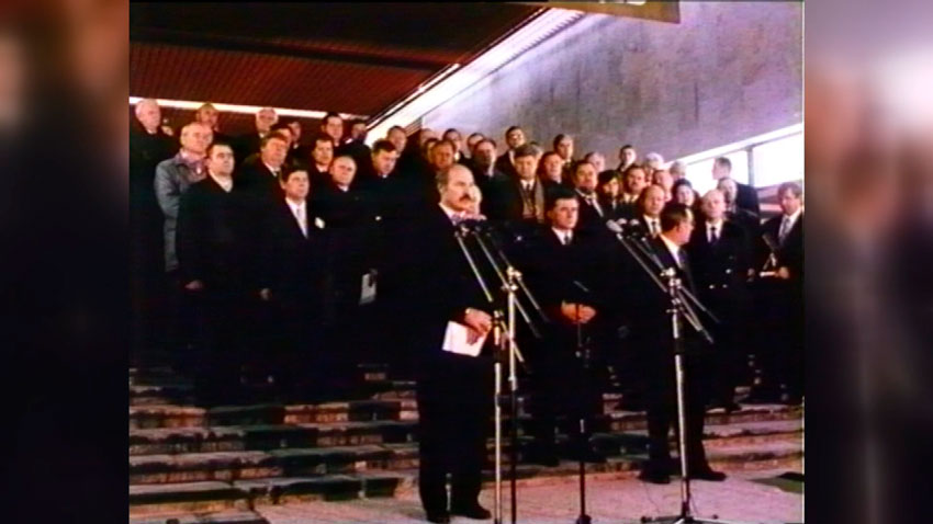 35 лет назад началась политическая карьера Лукашенко