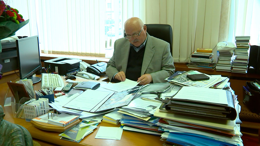 Александр Лукашенко направил соболезнование в связи со смертью народного писателя Николая Чергинца