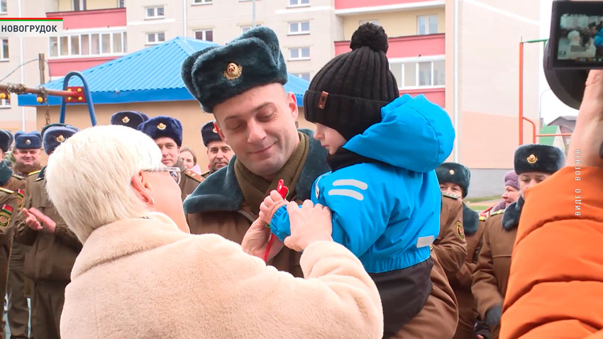 В Новогрудке ключи от арендного жилья получили 38 семей военнослужащих