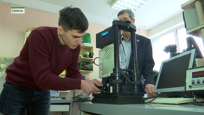 Аспирант из Гомеля разработал прибор для диагностики прочности материалов
