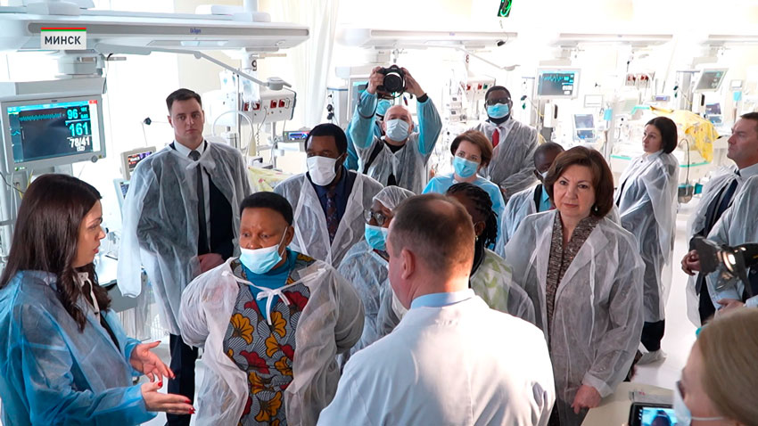 Уникальный опыт – парламентская делегация Зимбабве посетила РНПЦ «Мать и дитя»