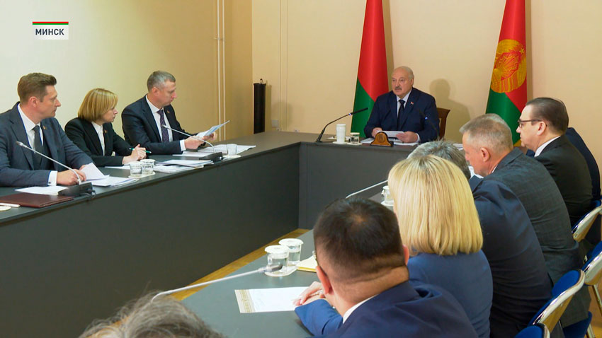 Отдача минусовая! Лукашенко оценил работу «Беларусьфильма» в ходе выездного совещания