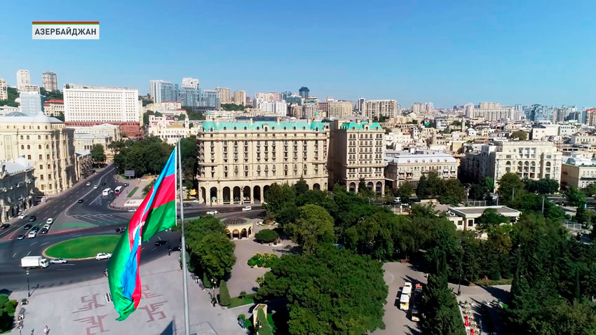 Белорусская правительственная делегация работает в Баку