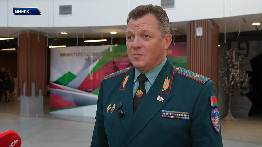 Вадим Синявский, министр по чрезвычайным ситуациям Беларуси