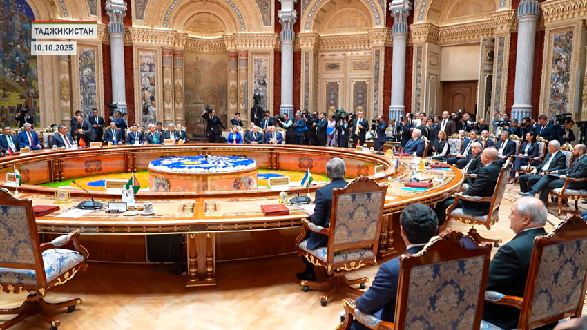 Александр Лукашенко на октябрьском саммите СНГ подчеркнул, что абсолютный приоритет Содружества – обеспечение безопасности и сохранение мира.