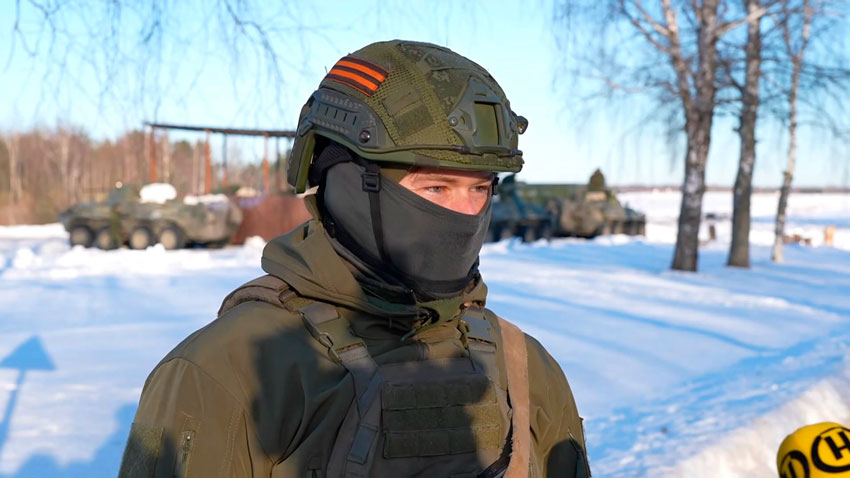 Военнослужащий 120-й отдельной гвардейской механизированной бригады