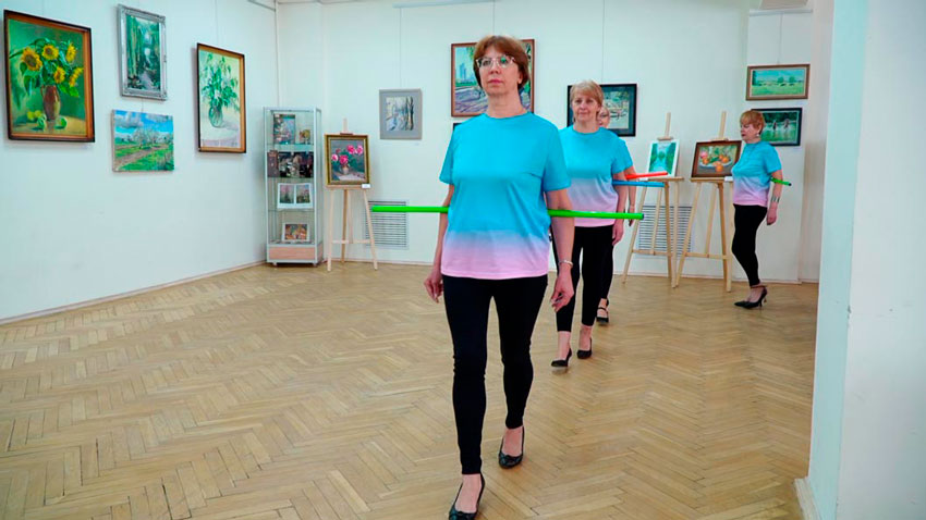 Дефилируют по подиуму даже после 70! Узнали, как белорусские пенсионерки обучаются моделингу