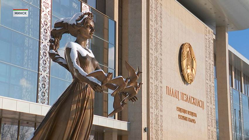 Лукашенко проводит заседание Президиума ВНС