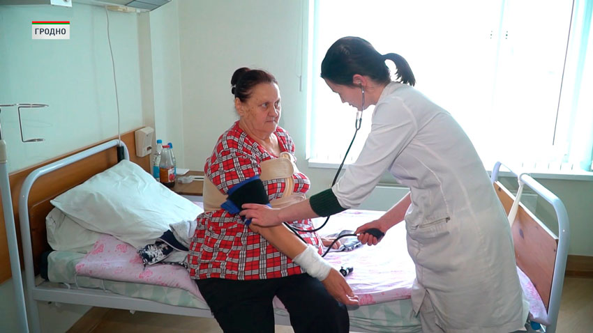 Гродненские медики впервые в стране установили искусственные клапаны сердца белорусского производства