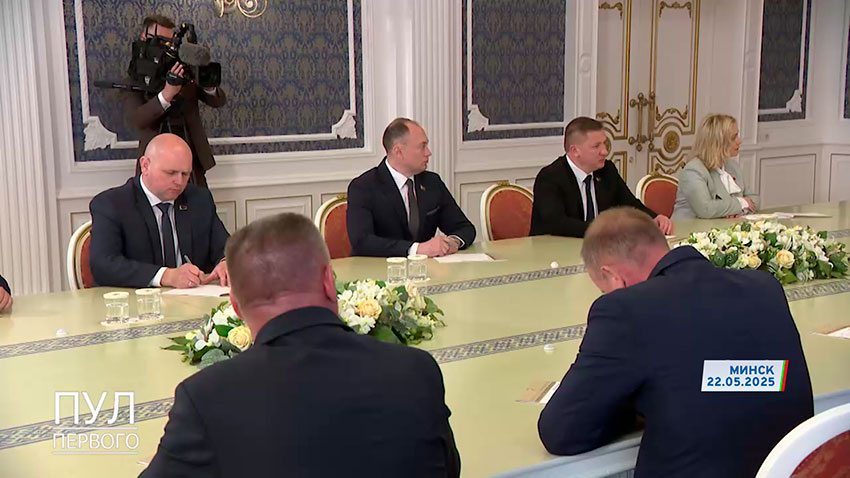 Кадры