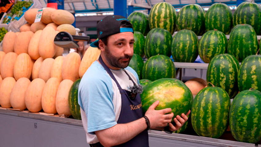 Хачатур Манукян, продавец
