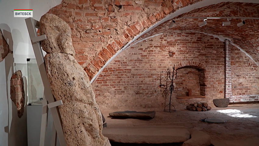 Каменный крест XVII века обнаружили в Витебском районе