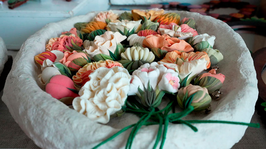 Хит этой весны! Вот как создают цветочные броши, покорившие хендмейд-маркеты Беларуси