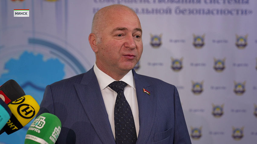 Дмитрий Гора