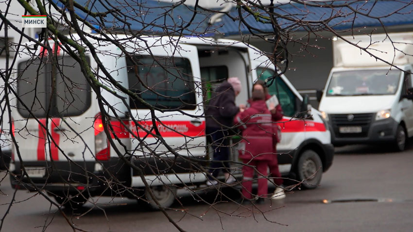 Коммунальные службы и усилили работу по борьбе с травматизмом зимой