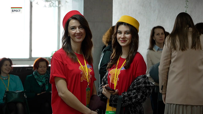 Победителей республиканского конкурса ПВТ «Информатика без розетки» наградили в Бресте