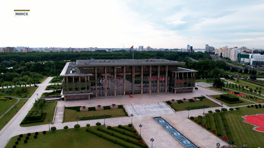 Лукашенко проводит кадровый день