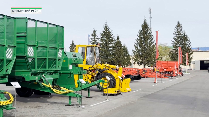 Лукашенко совершает командировку в Гомельскую область