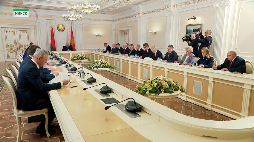 Лукашенко собрал совщание по вопросу исключения необоснованного и недобросовестного посредничества