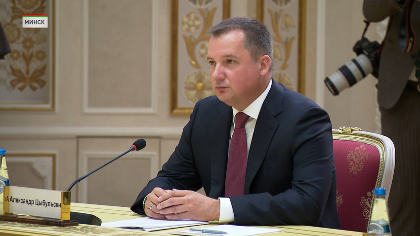Лукашенко встретился с губернатором Архангельской области России Цыбульским