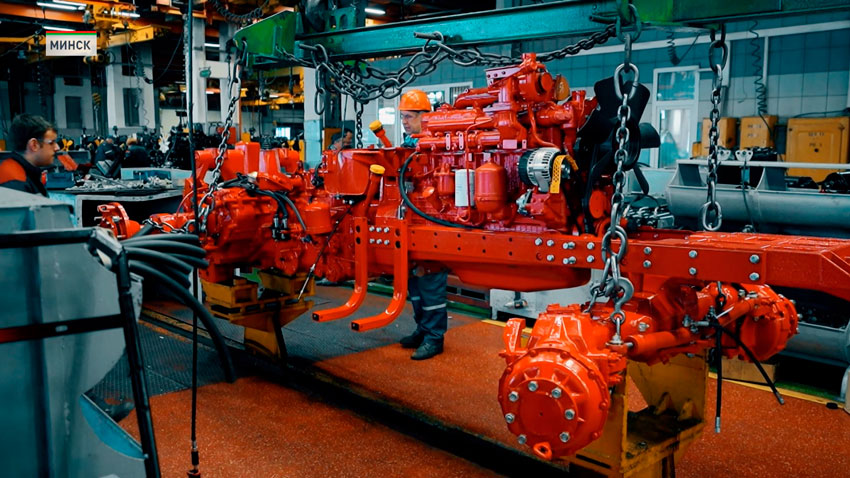 Президент Беларуси Александр Лукашенко 24 ноября встретился с губернатором Ярославской области Михаилом Евраевым