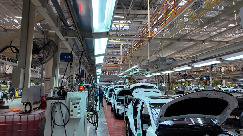 Белорусское — лучшее. В продажах новых автомобилей возрастает доля отечественного производителя