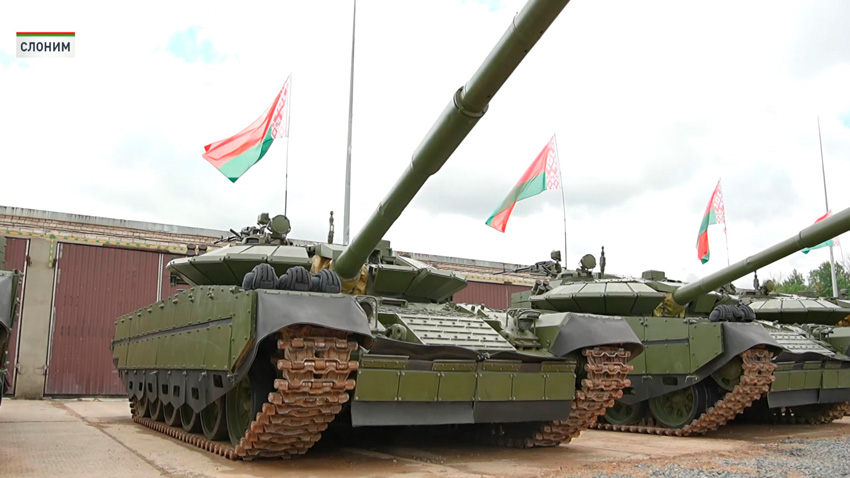 Модернизированные танки Т-72БМ2 переданы Вооруженным Силам Беларуси