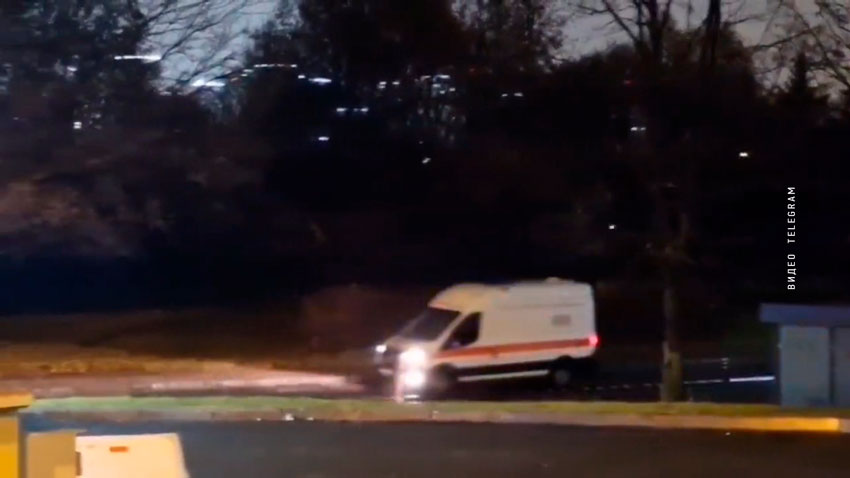 Во время работ на четвертом рудоуправлении произошел разрыв пустой емкости из-под соляной кислоты: она стояла на открытой площадке. Ударная волна повредила соседний резервуар с тем же опасным химикатом, после – началась утечка.