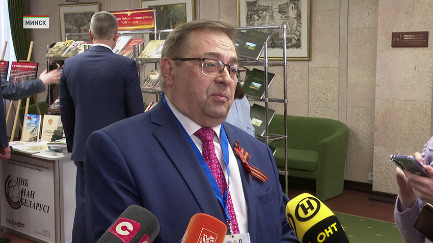 Юрий Петров