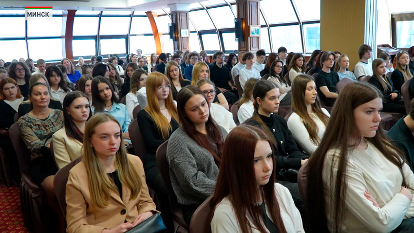 В Беларуси проходит Неделя финансовой грамотности детей и молодежи